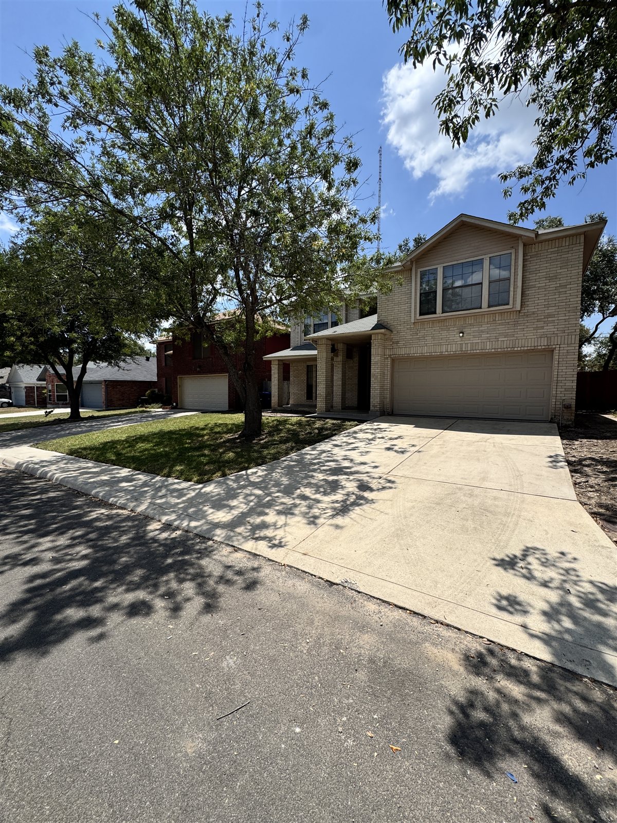 Whole-Front Curb Appeal after pressure washing in San Antonio